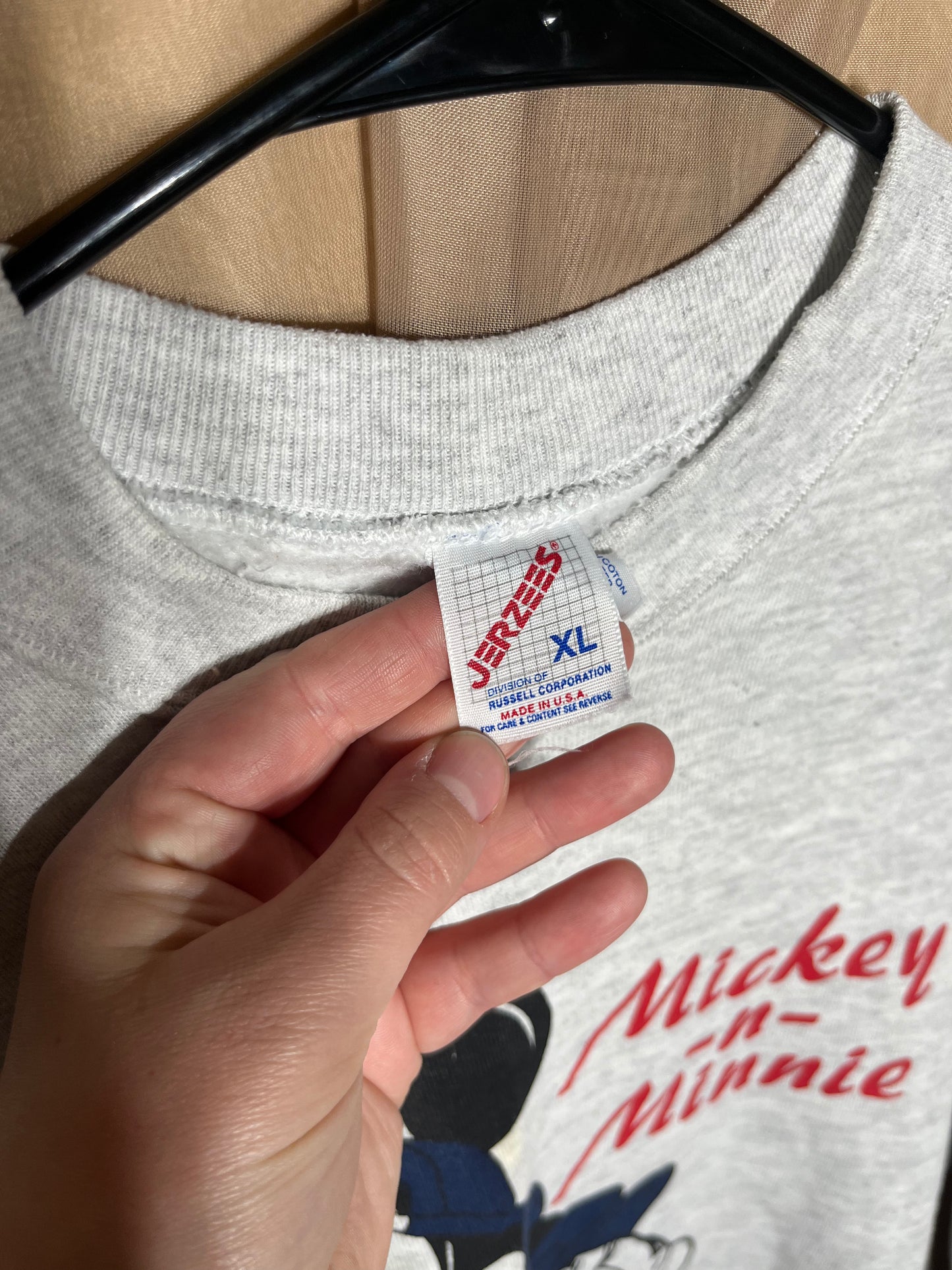 Mickey N Minnie 90s Sweatshirt