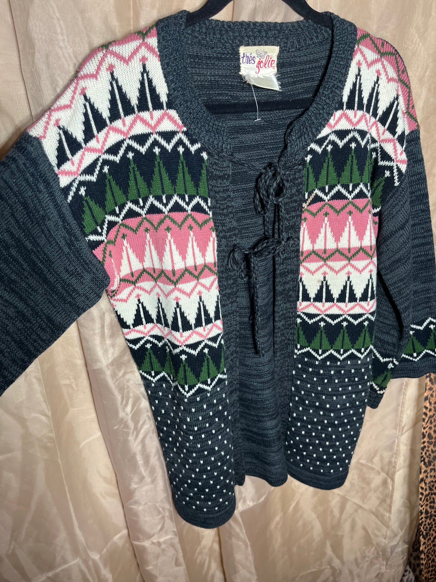 Oh So Pretty 70s Tie Front Cardigan